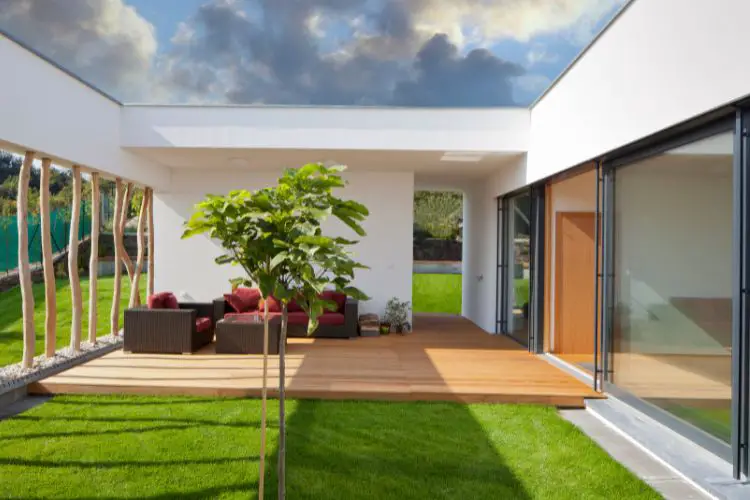 Tips for arranging a small backyard garden how to start a garden at home